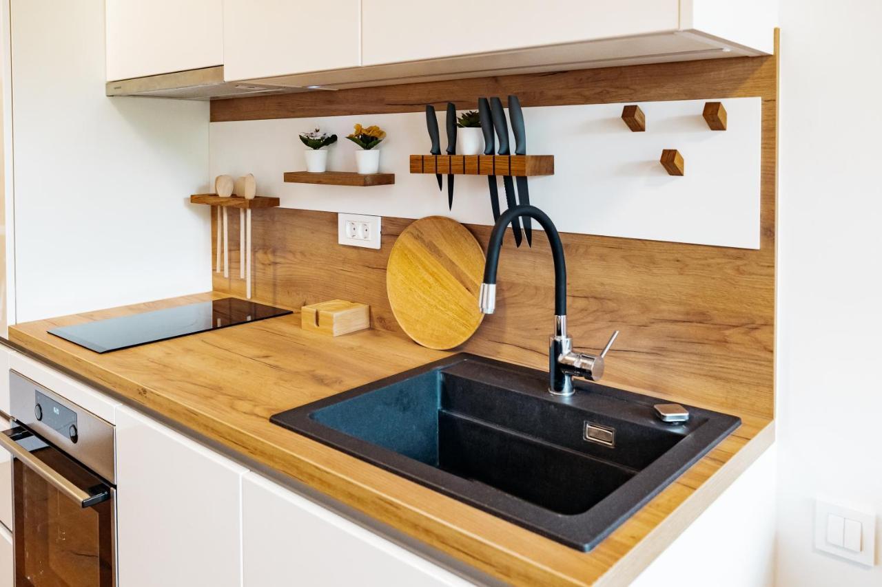 Woody - Comfy Apartment In Siska Liubliana Exterior foto