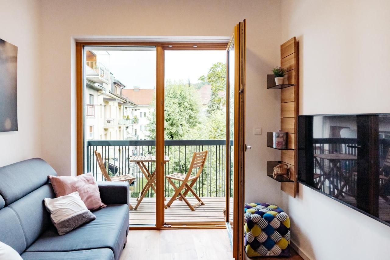 Cosy Friday - Stylish Apartment In Siska Liubliana Exterior foto